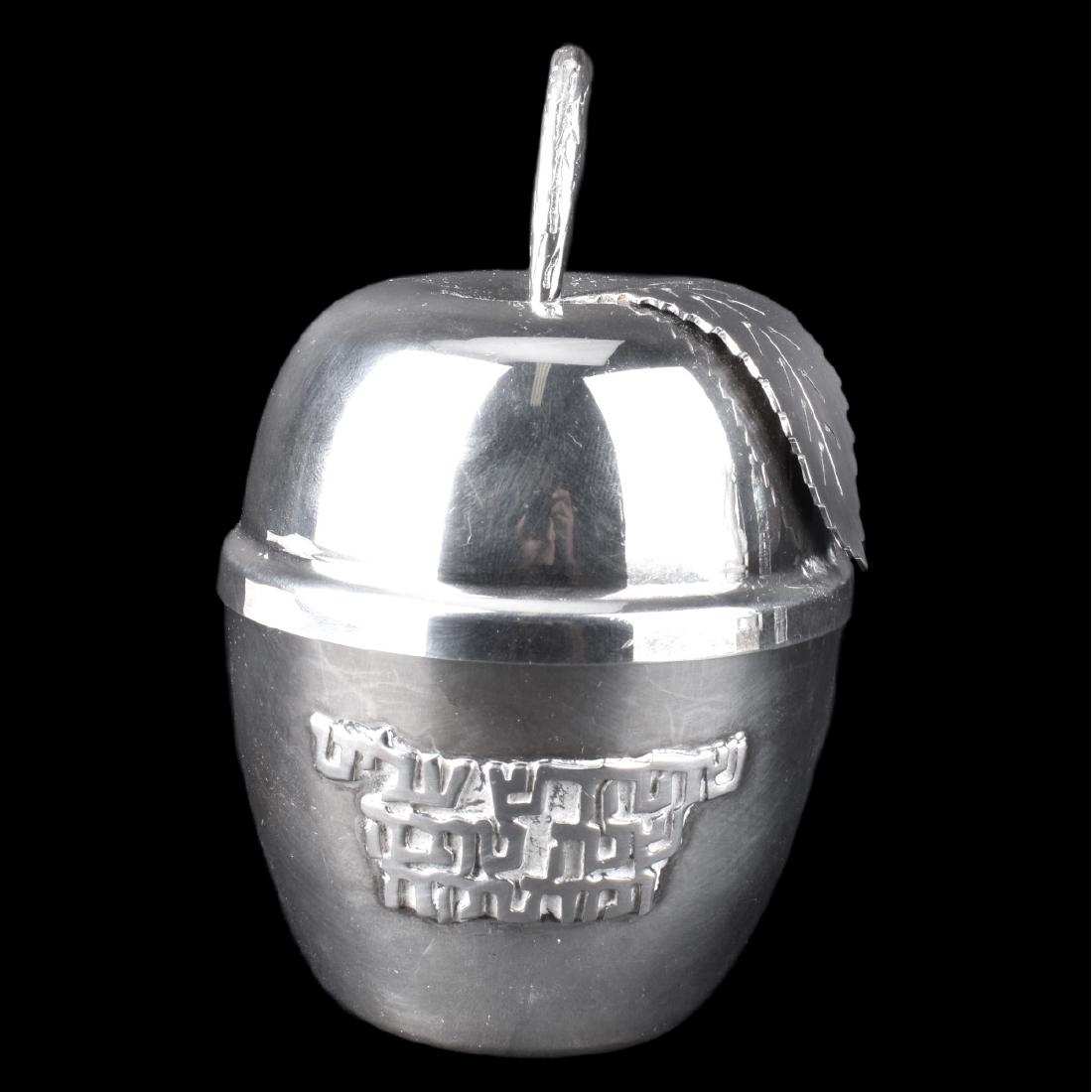 Bier Judaica Silver Apple (1 of 5)