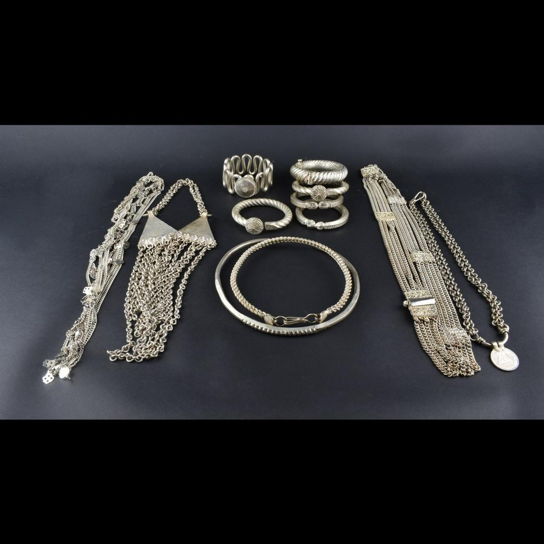 Vintage Indian Silver Tone Metal Jewelry (1 of 3)