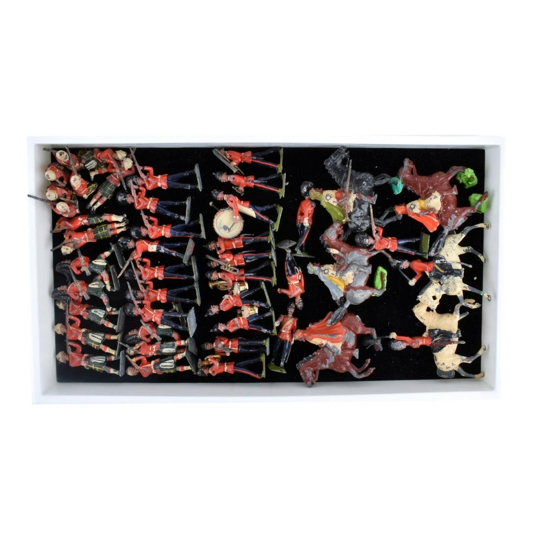 White Metal Toy Soldiers with Castle 45 Soldiers (1 of 5)