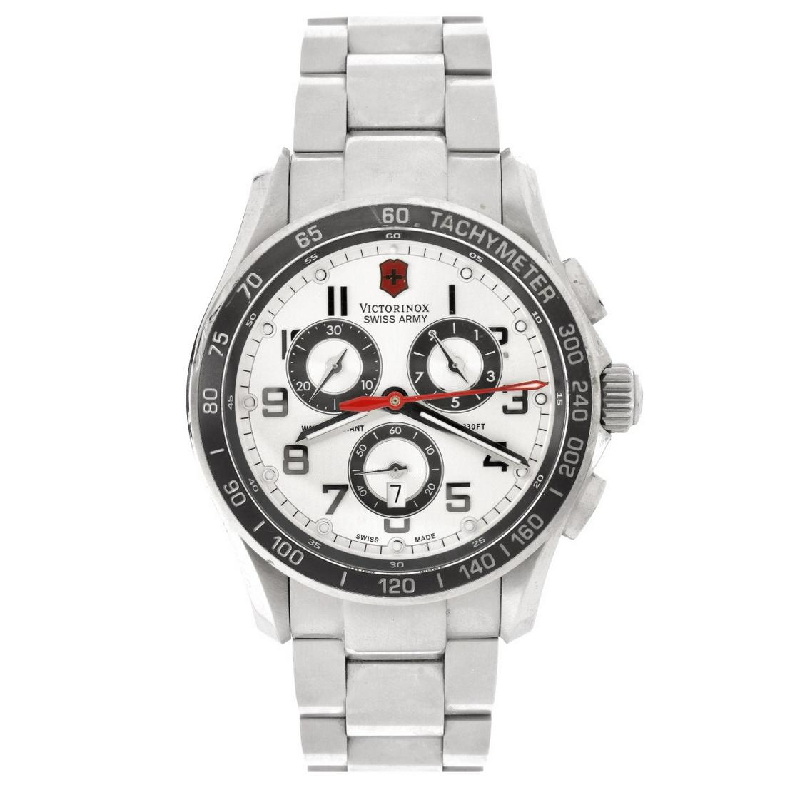 Man's Victorinox Swiss Army Chrono: Man's Victorinox Swiss Army Stainless Steel Chrono Classic XLS Quartz Movement Watch with Box, Papers and Extra Bracelet Links. Case measures 45mm. Condition: Surface wear and scratches from normal us