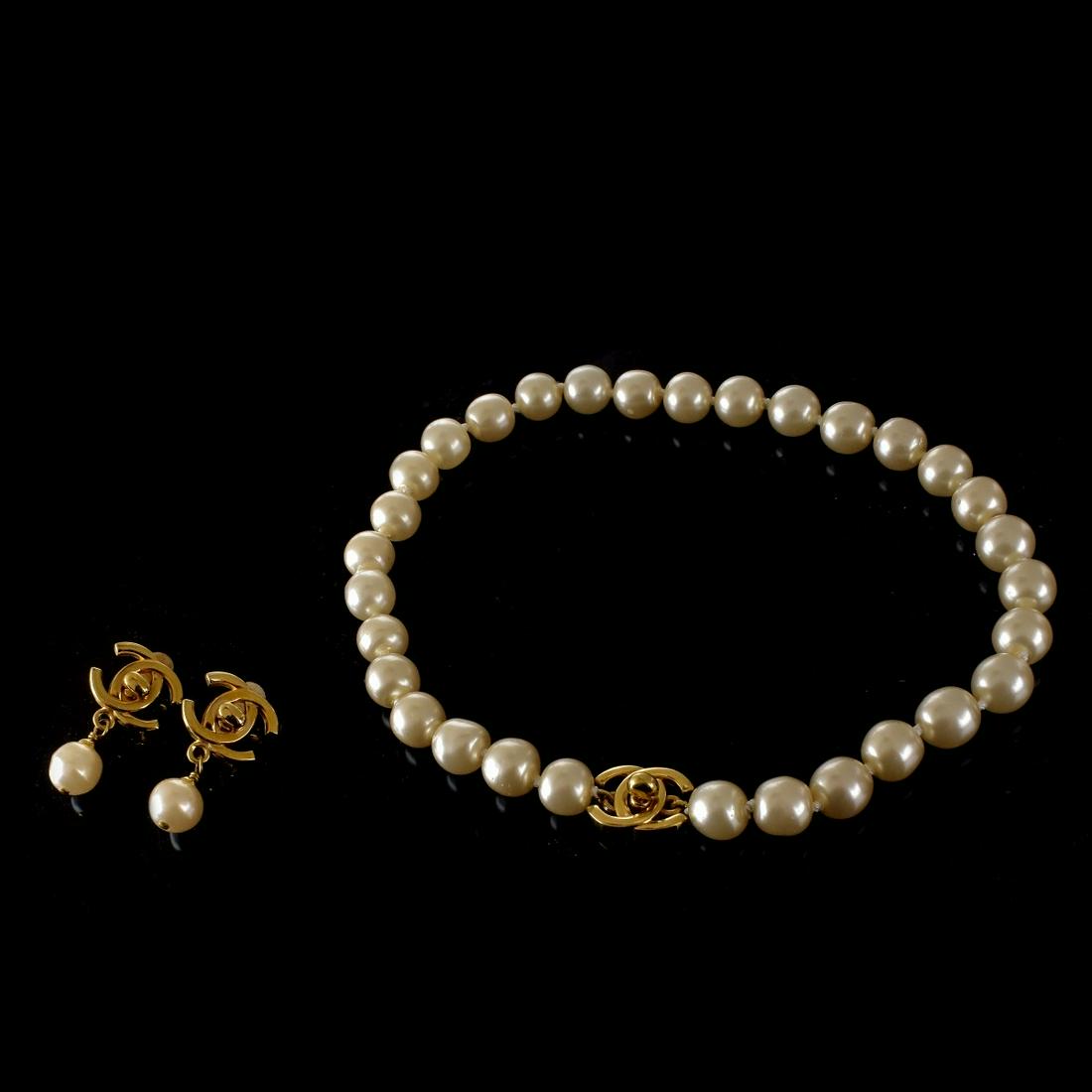 Chanel Logo Pearl Jewelry 3 Pc Set (1 of 3)