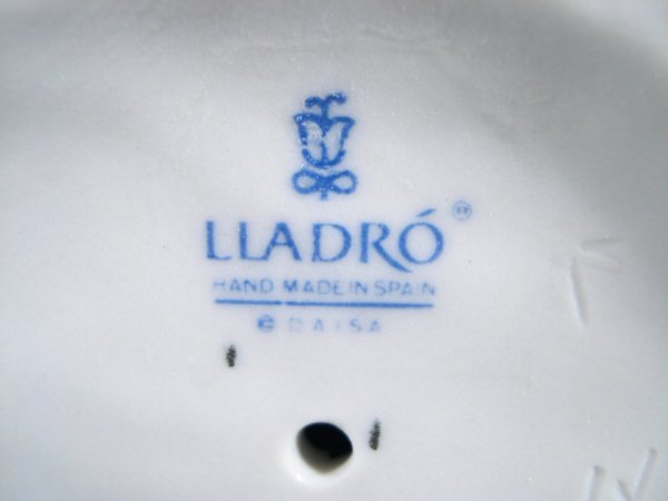 Porcelain Figural Lladro Group #4621 "Sea Captain"  - 5
