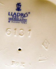 Porcelain Figural Lladro Group #6131 "Angel of Peac - 6