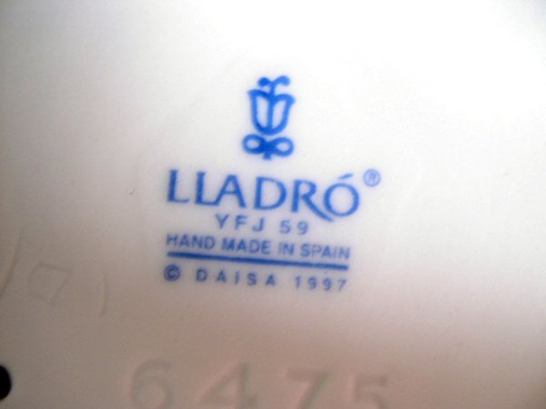 Porcelain Figural Lladro Group #6475 "Happy Annive - 4