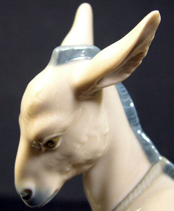 Porcelain Figural Lladro Group #4679 "Nativity Don - 5