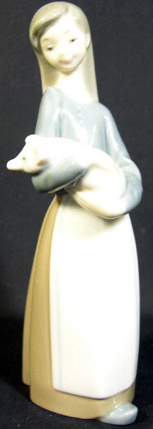 Porcelain Figural Lladro Group #1011 "Girl with Pi