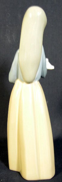 Porcelain Figural Lladro Group #1011 "Girl with Pi - 2