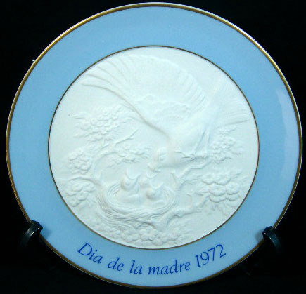 1972 Lladro Mother's Day Plate. Second Year of Iss