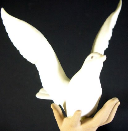 Porcelain Figural Lladro Group #3559 "The Peace Of - 4