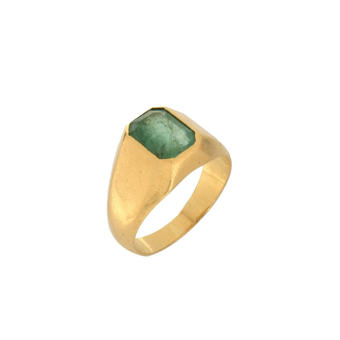 Emerald and 18K Ring (1 of 5)