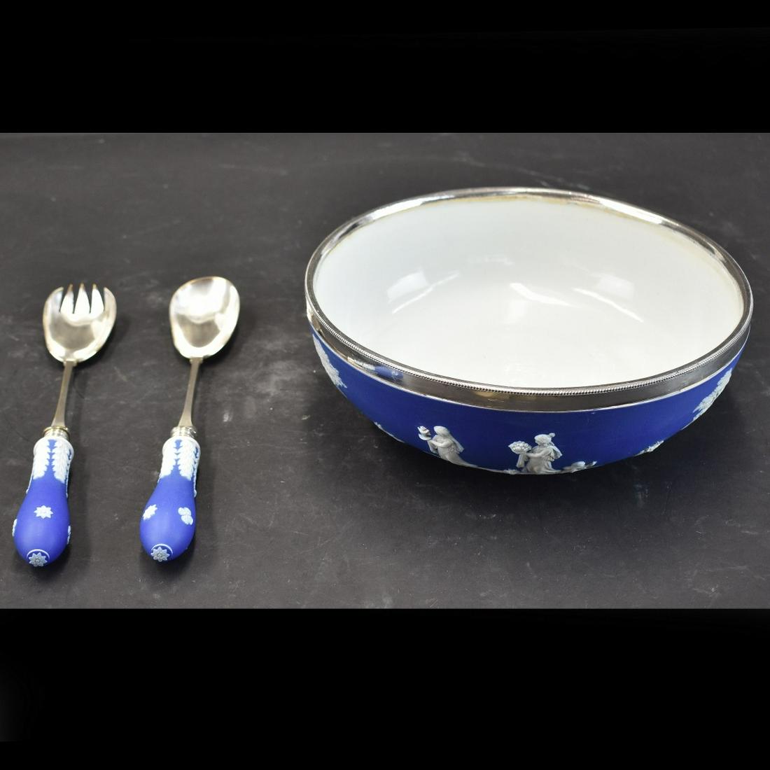 3 pc Antique Wedgwood Salad Bowl & Serving (1 of 4)