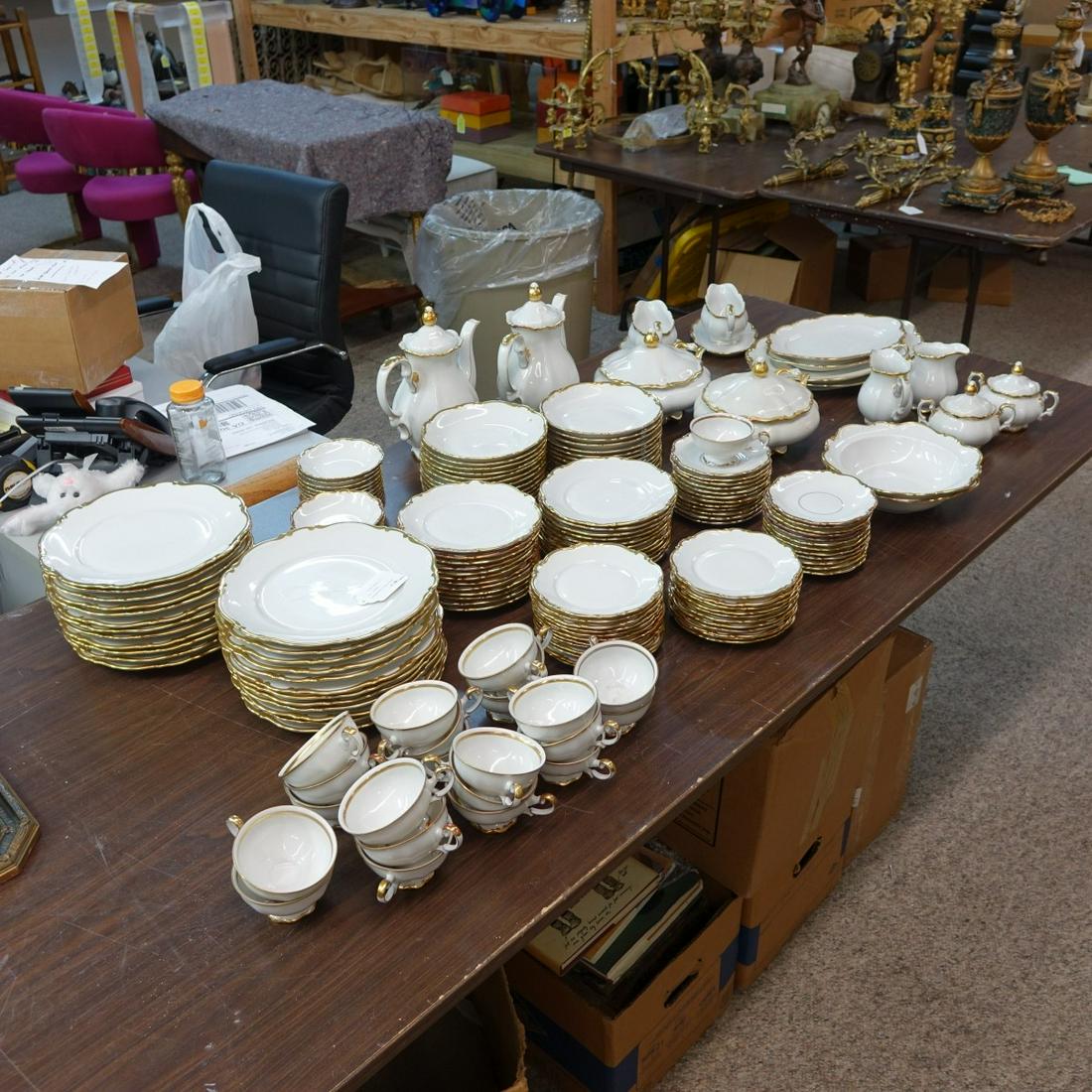 Large Mitteteich Bavaria Dinnerware Service (1 of 6)