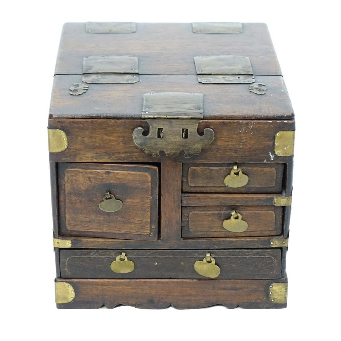 Chinese Jewelry Box (1 of 4)