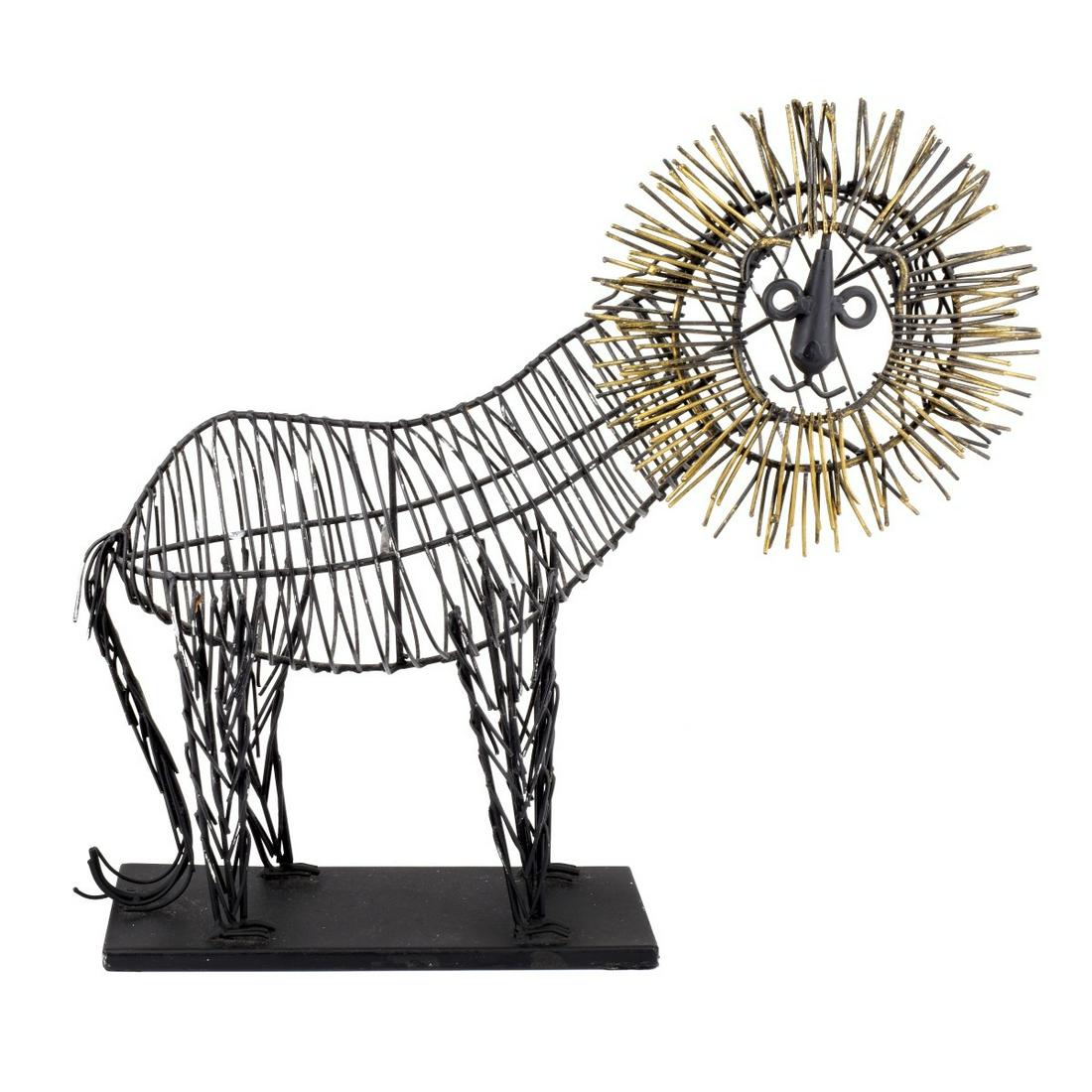 Wire Lion Sculpture (1 of 4)