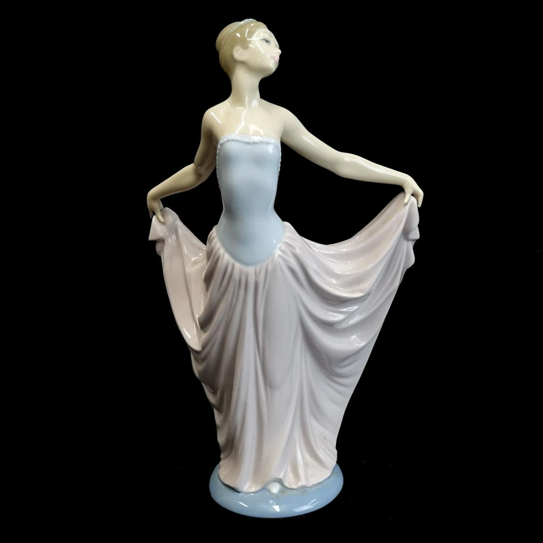 Lladro Figurine (1 of 4)