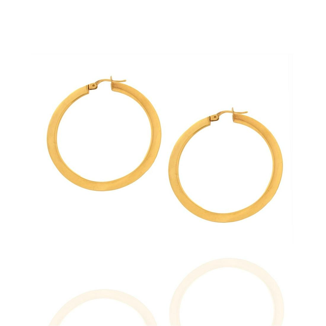 18K Hoop Earrings: Vintage 18 Karat Yellow Gold Hoop Earrings. Measure 1-1/2" diam, 1/8" W. Approx. weight: 5.19 grams. Condition: Very good vintage condition. Estimate: $300.00 - $500.00 Domestic Shipping: $30.00