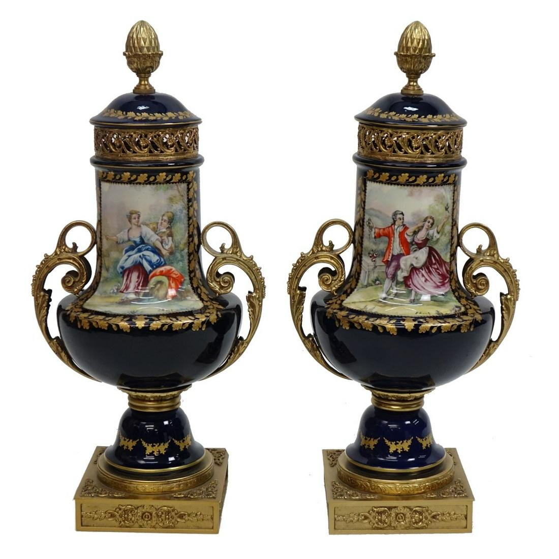 Pair of Urns (1 of 5)