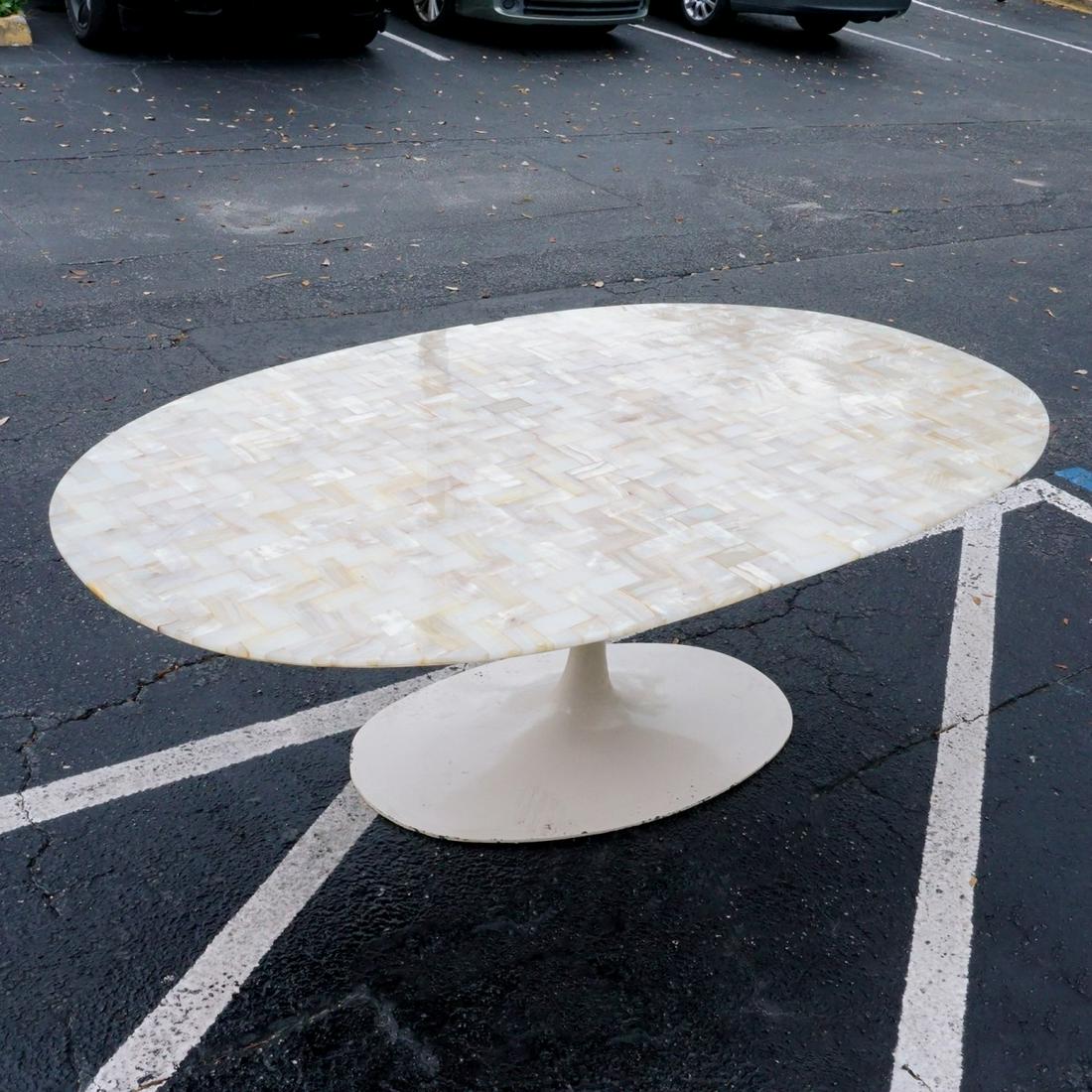 Saarinen Style Table (1 of 5)