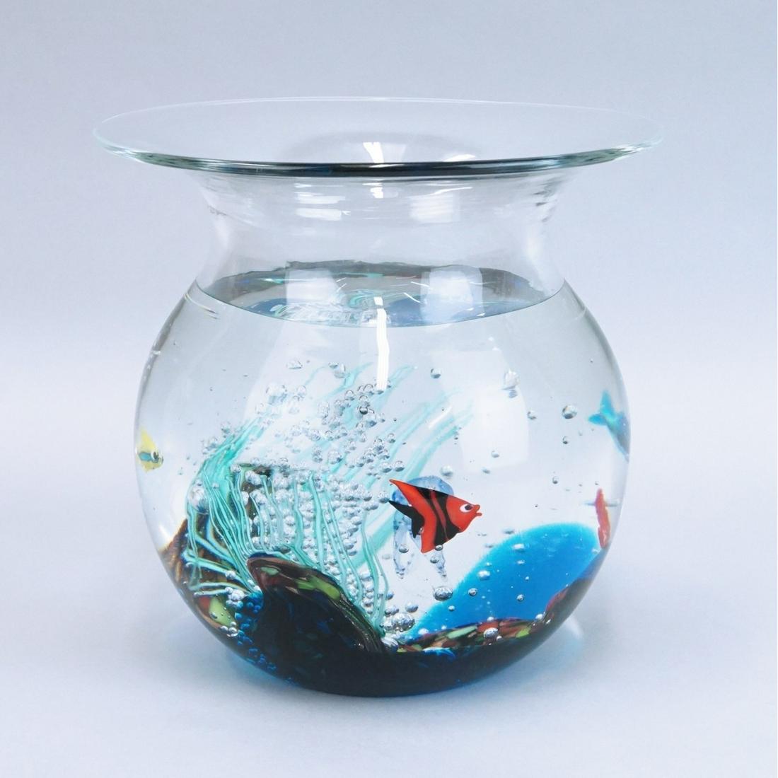 Murano Aquarium Vase: Elio Raffaeli (Born 1936) Murano Art Glass Aquarium Vase. Signed. Measures 8-1/4" x 8-1/2". Condition: Good condition. Estimate: $200.00 - $400.00 Domestic Shipping: $95.00