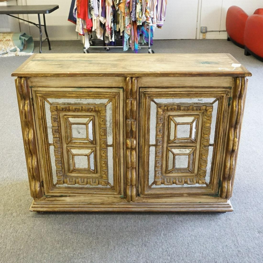 Side Cabinet (1 of 3)