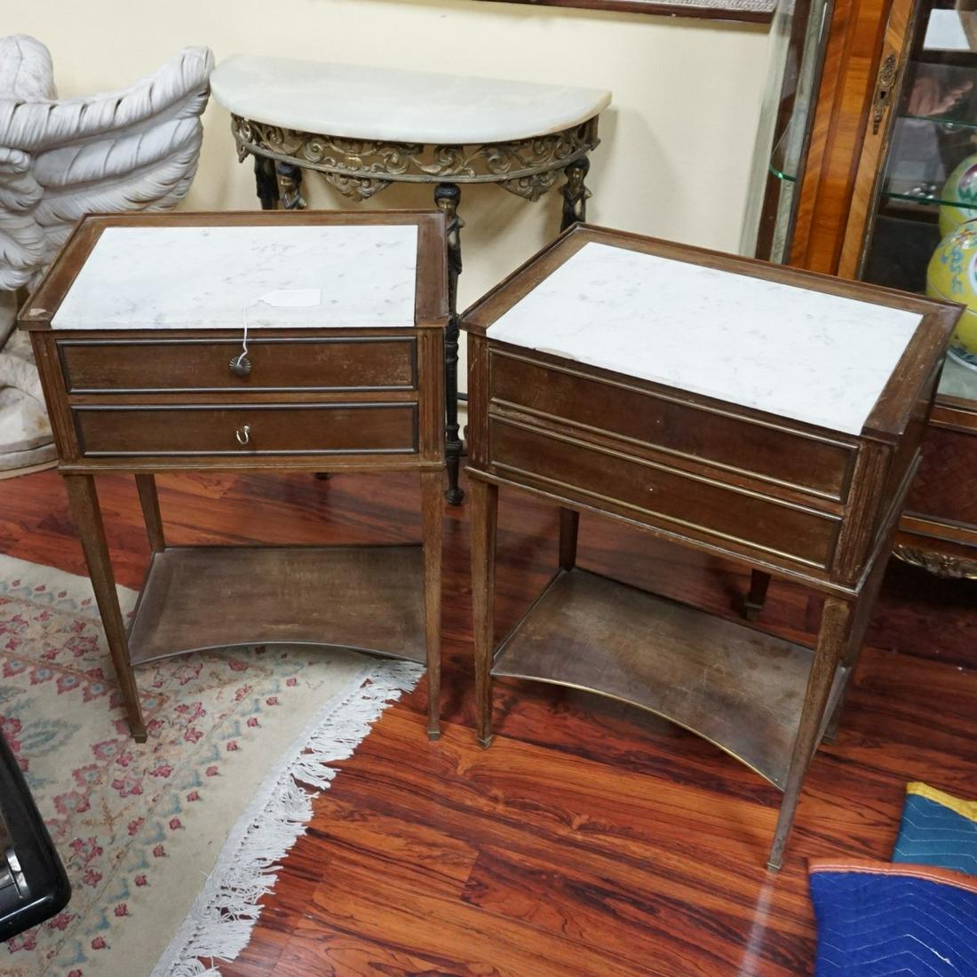 Pair of End Tables (1 of 2)