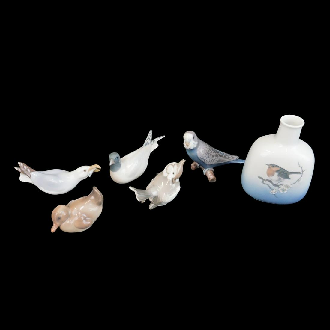 Vase & Assorted Figurines (1 of 4)