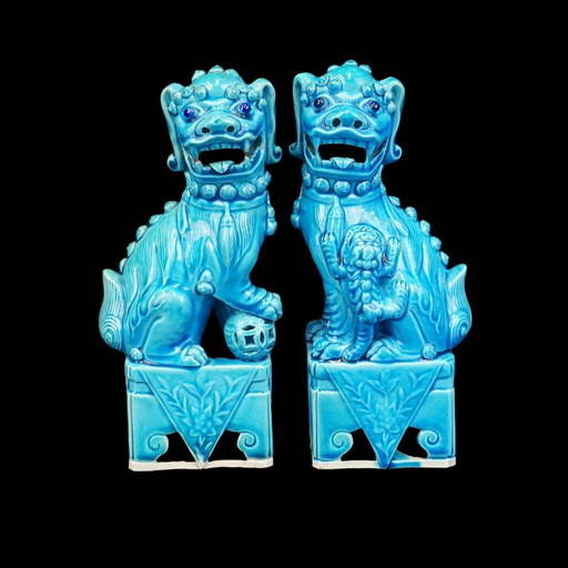 Pair of Chinese Foo Dogs (0161) on Sep 07, 2022 Kodner Galleries Inc
