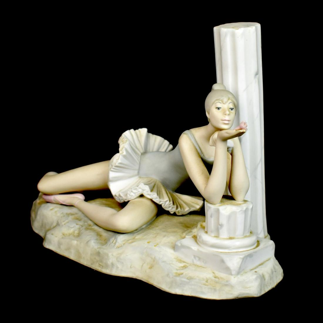 Lladro figurine (1 of 9)
