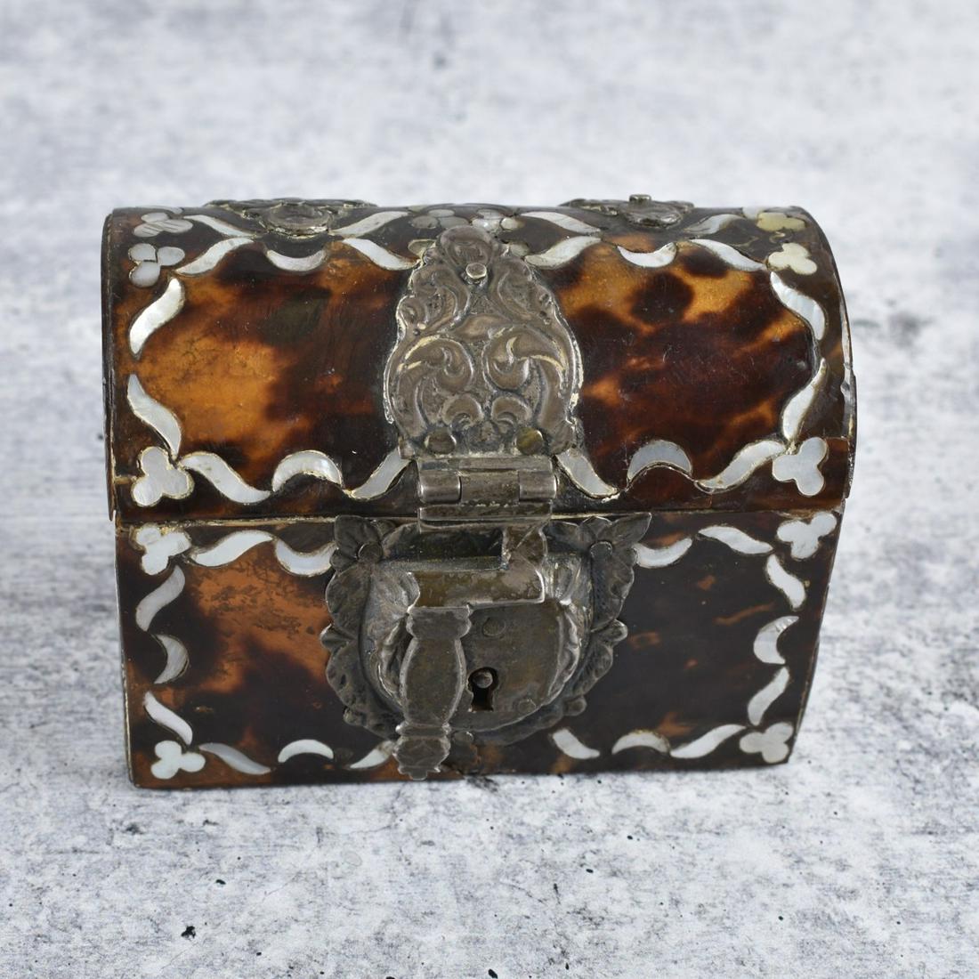 17th C Spanish Colonial Box (1 of 5)