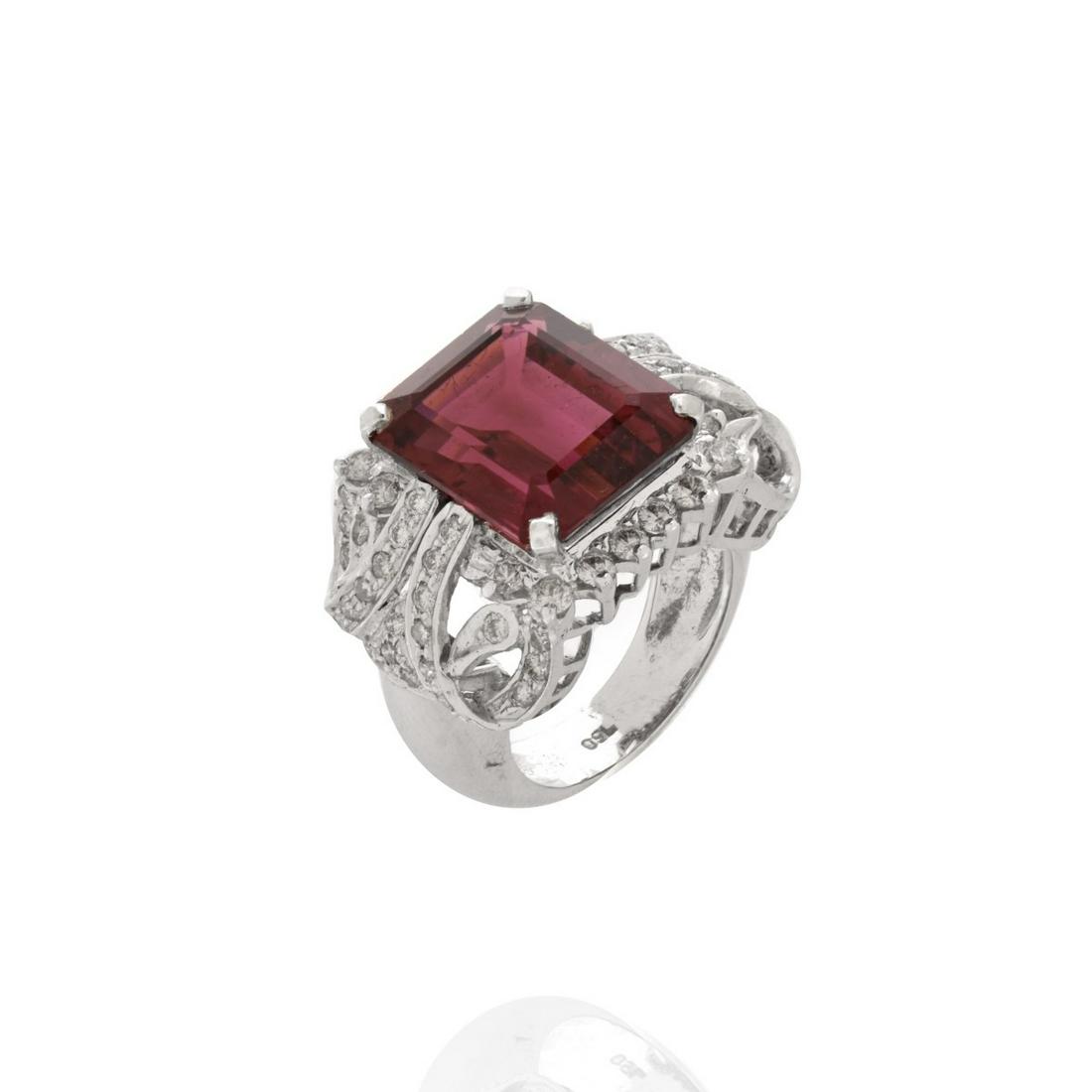 Tourmaline, Diamond and 18K Ring (1 of 5)