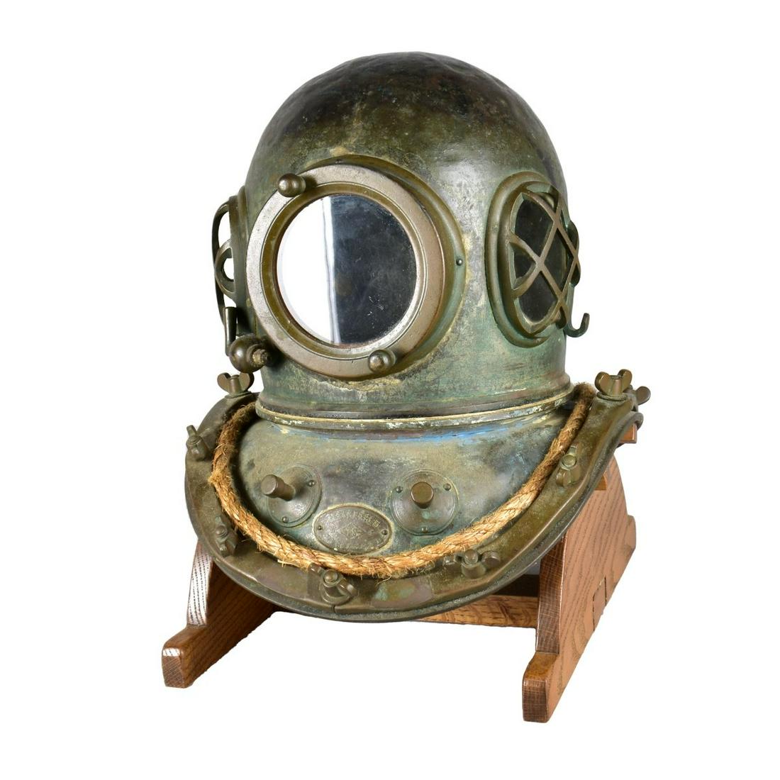 The Yokohama Diving Co. Japanese Diving Helmet (1 of 4)