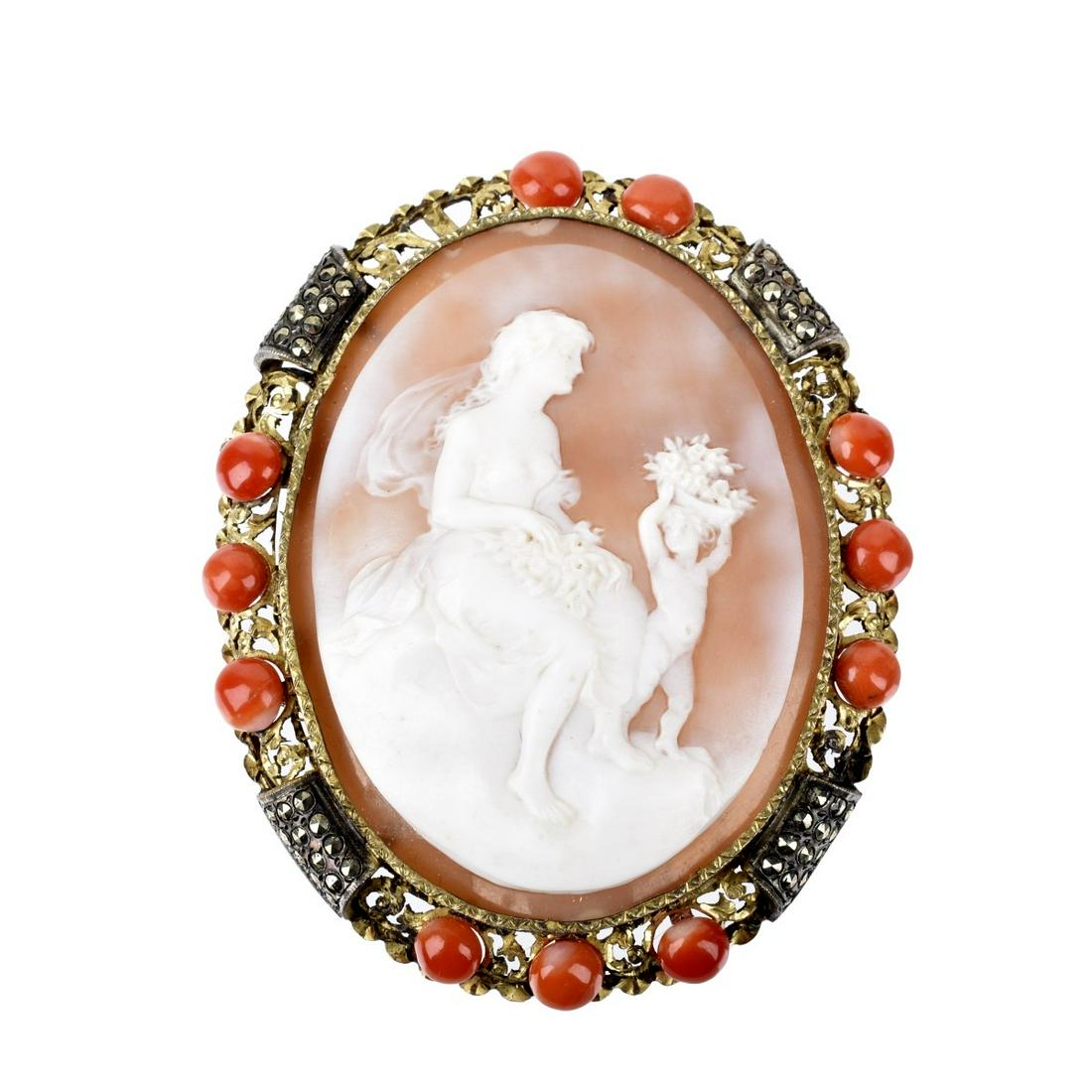 Large Carved Shell Cameo Brooch (1 of 2)