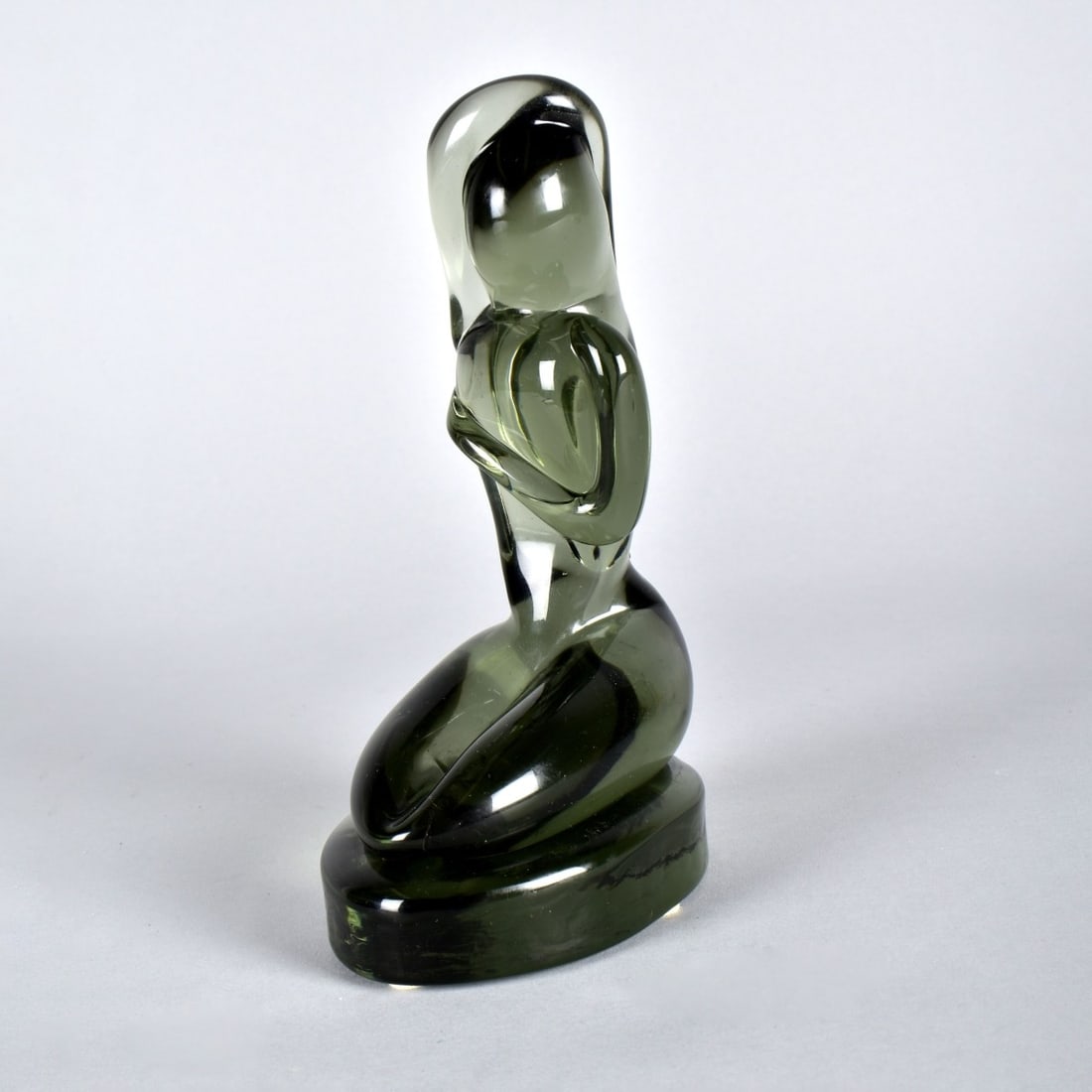Ermanno Nazon, Italian (Born 1928): Ermanno Nazon, Italian (Born 1928) Murano Glass Sculpture "Kneeling Nude" Signed on the Base. Measures 7-1/2" x 3" x 4-3/8". Condition: Good condition. Estimate: $300.00 - $500.00 Domestic Shipping: $