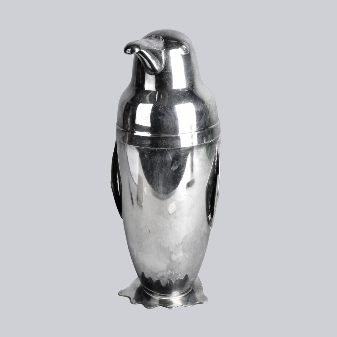 Emil A. Schuelke Penguin Cocktail Shaker (1 of 7)