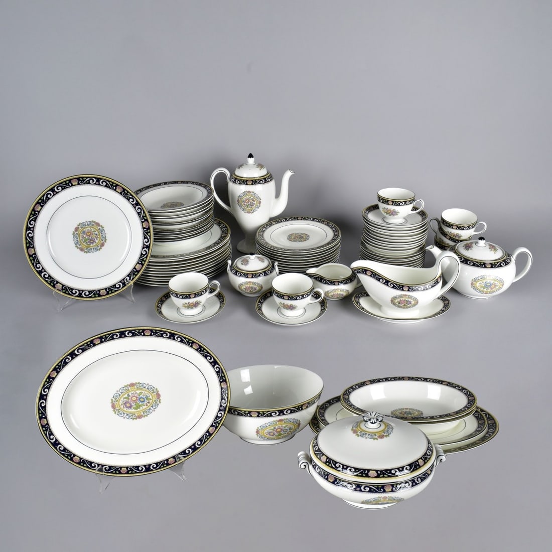 84 Pc. Wedgwood "Runnymede" Dinner Service (1 of 9)