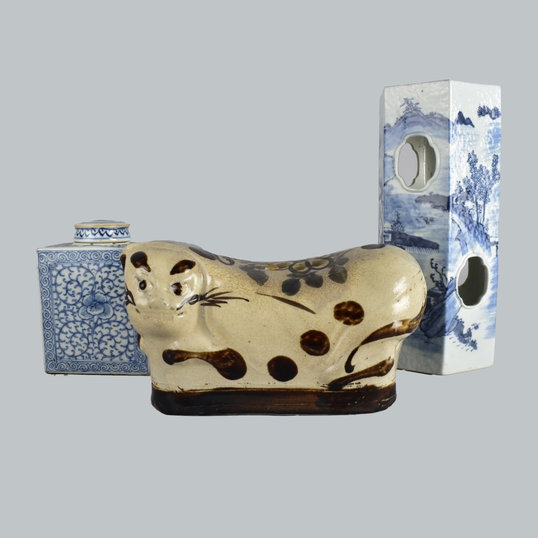 Three Chinese Porcelain Tableware (1 of 6)