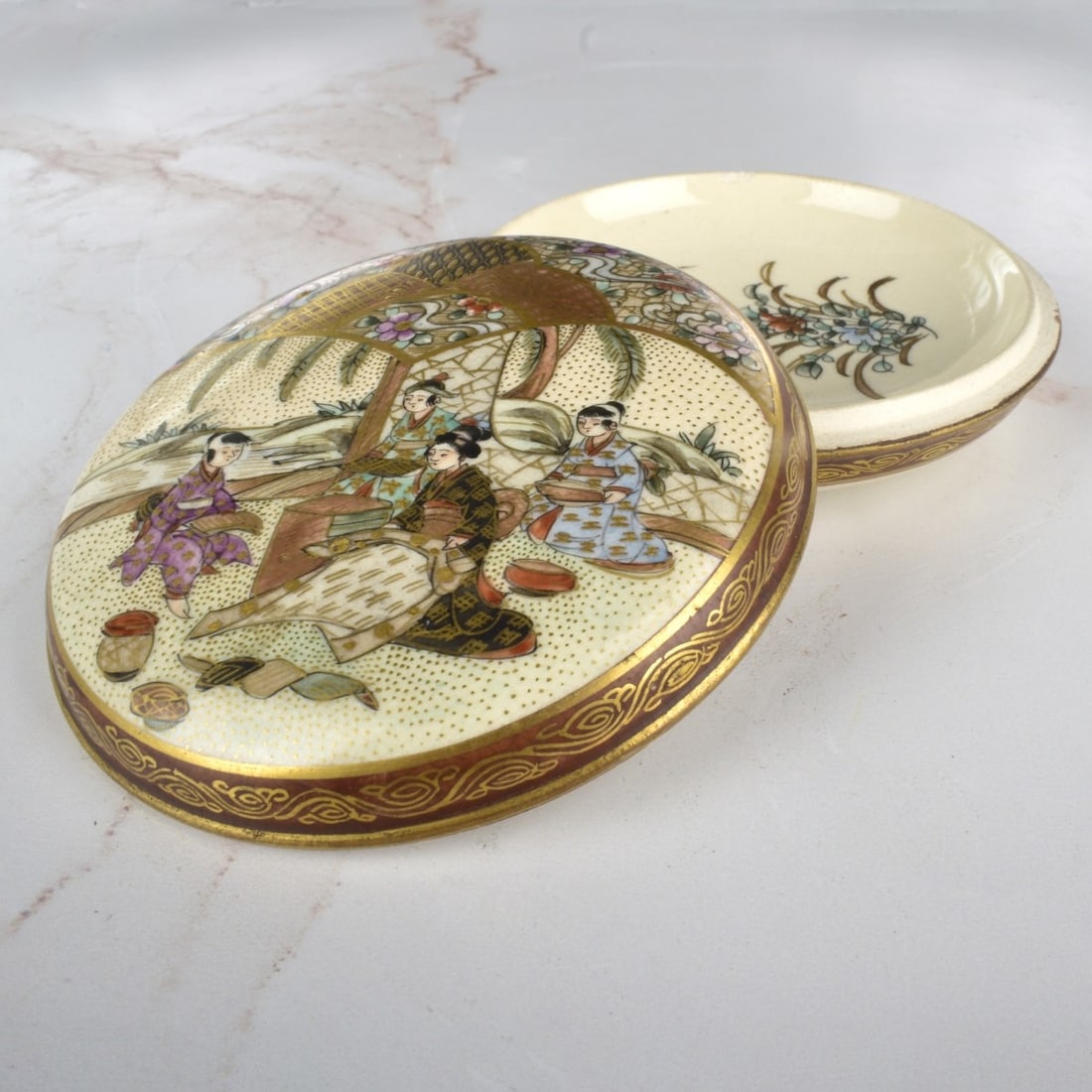19th C. Japanese Satsuma Porcelain Covered Box (1 of 5)