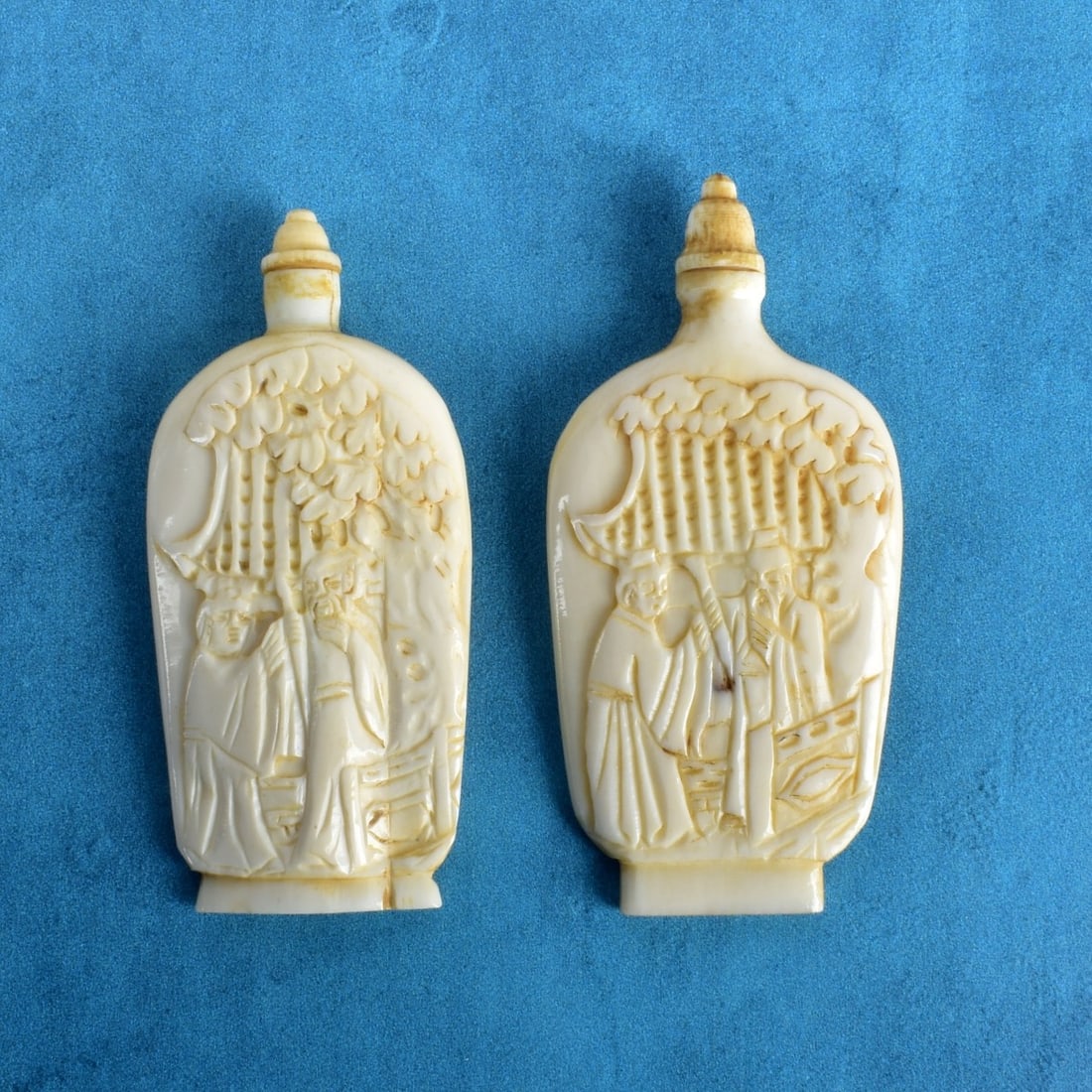Two Antique Chinese Snuff Bottles (1 of 5)