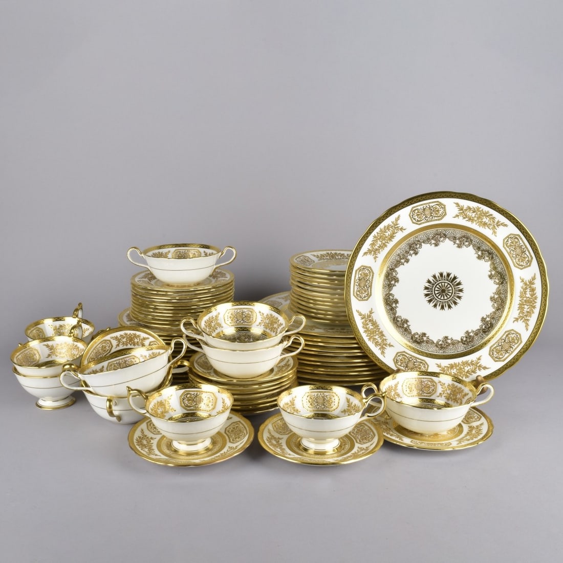 Aynsley Gold Encrusted China Set (1 of 6)