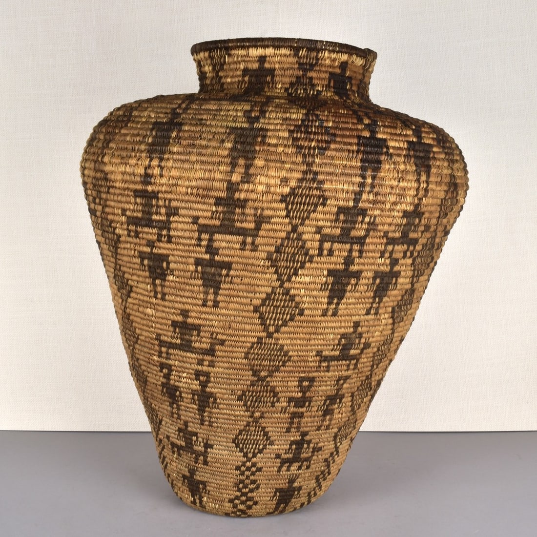 19/20th Century Apache Olla Basket (1 of 6)