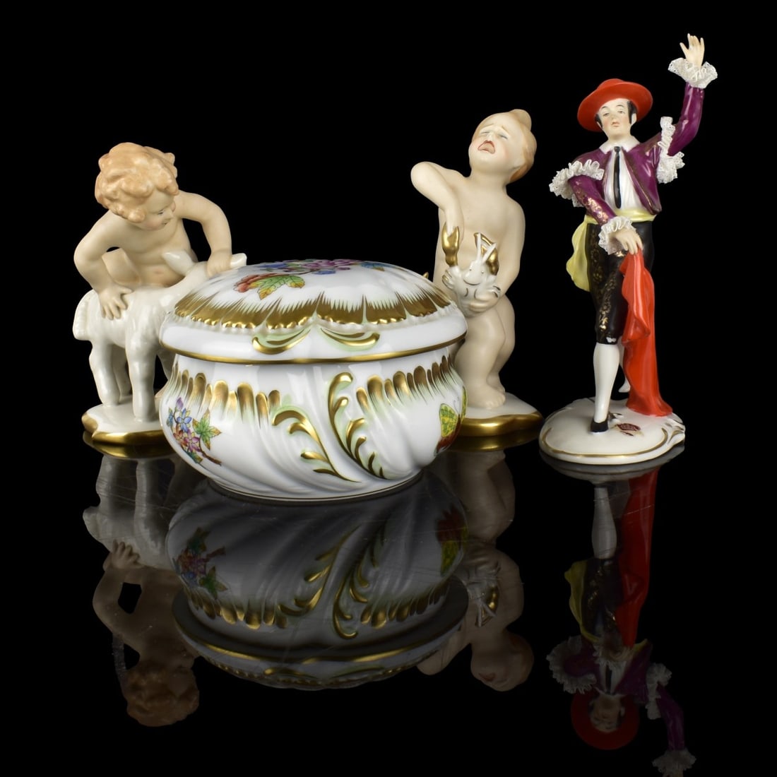 Vintage Porcelain Tableware (1 of 8)