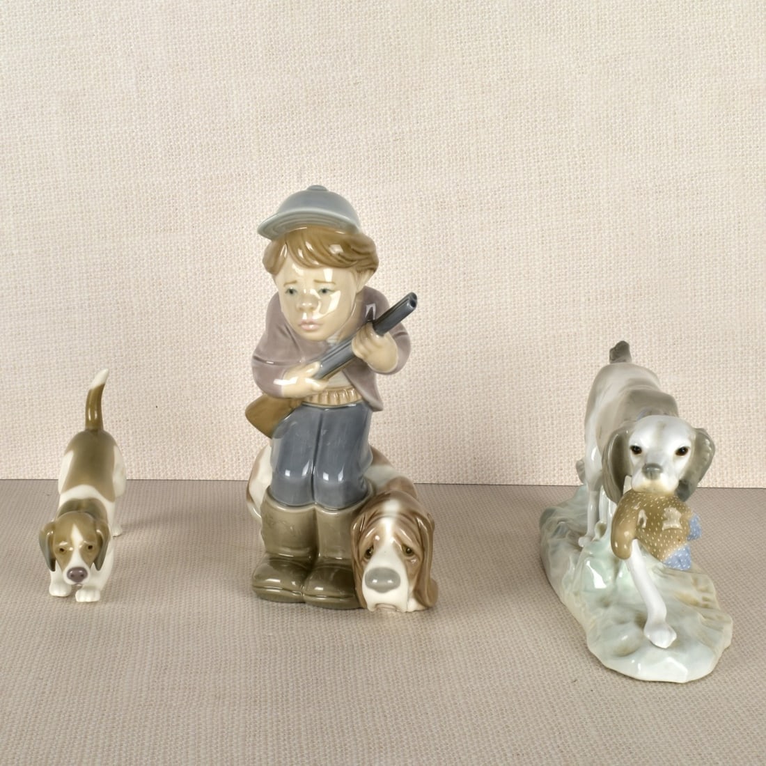 Three lladro Porcelain Hunt Dog Figurines (1 of 4)