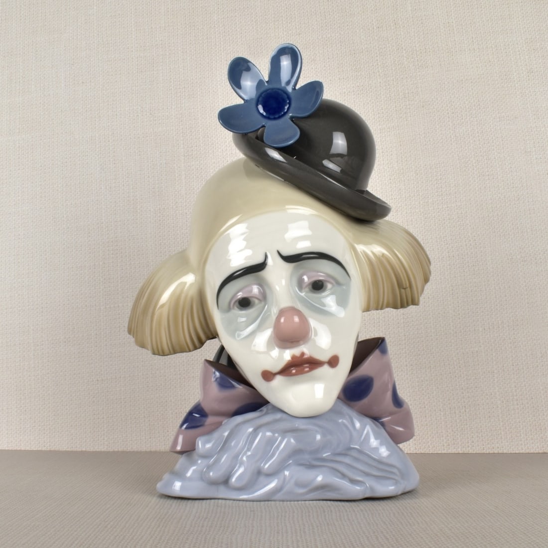 Lladro Figurine of a Sad Clown (1 of 6)