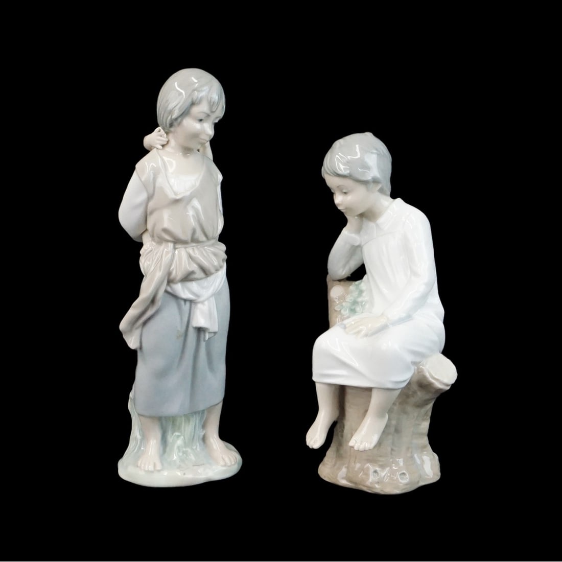 2 Lladro Porcelain Figurines (1 of 3)