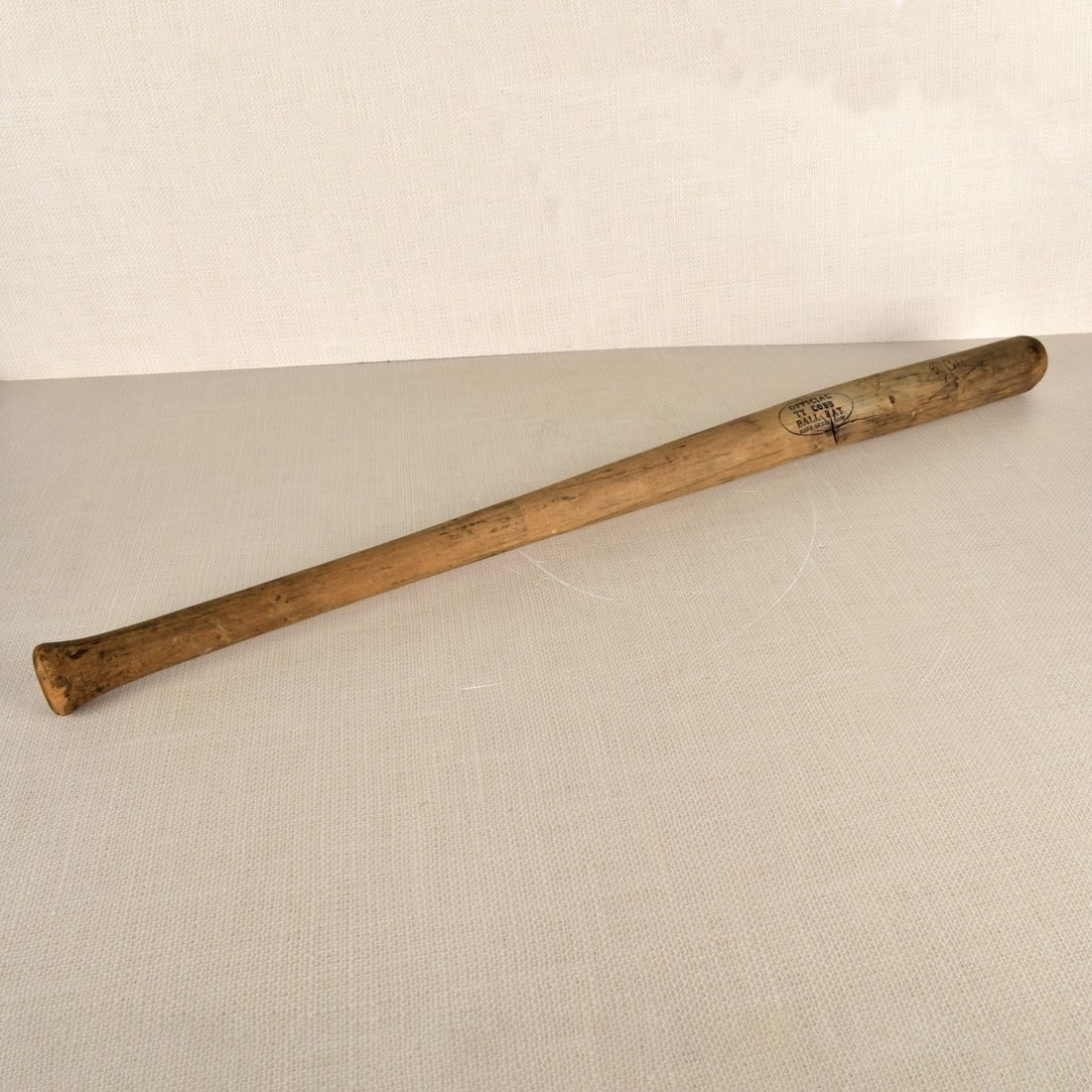 Ty Cobb 1909 Signed Baseball Bat (1 of 6)