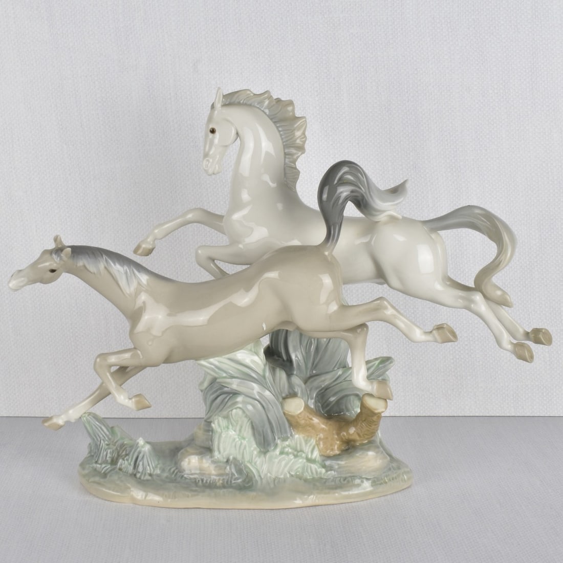 Lladro Porcelain Figurine of Horses (1 of 4)