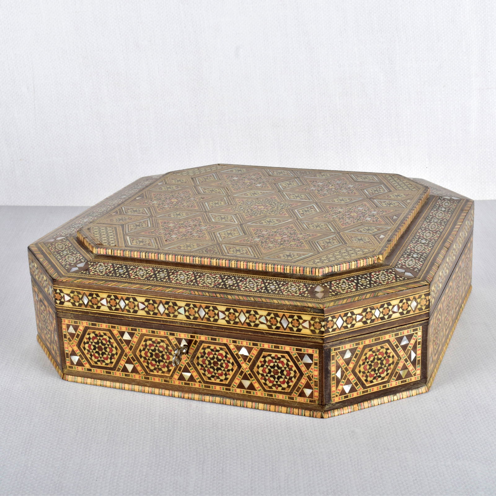 Syrian Inlaid Jewelry Box (1 of 4)
