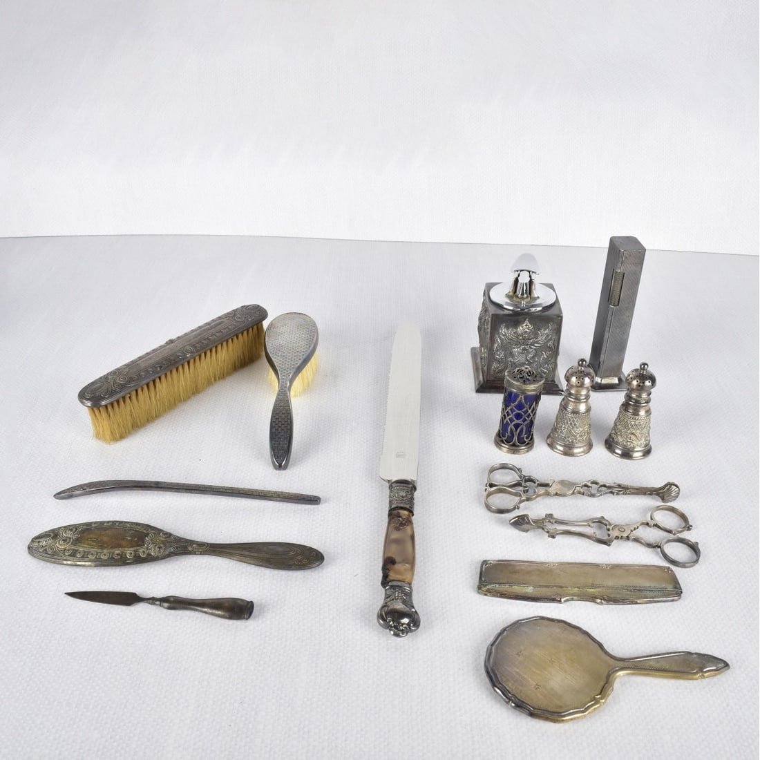 Vintage Silver Vanity Items (1 of 8)