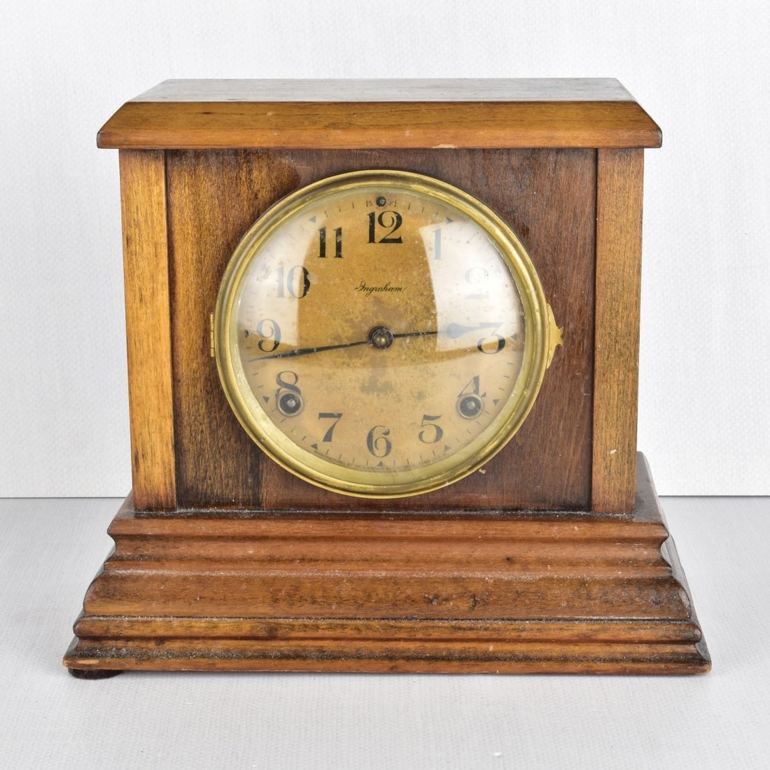 American Mahogany Mantel Clock (1 of 7)