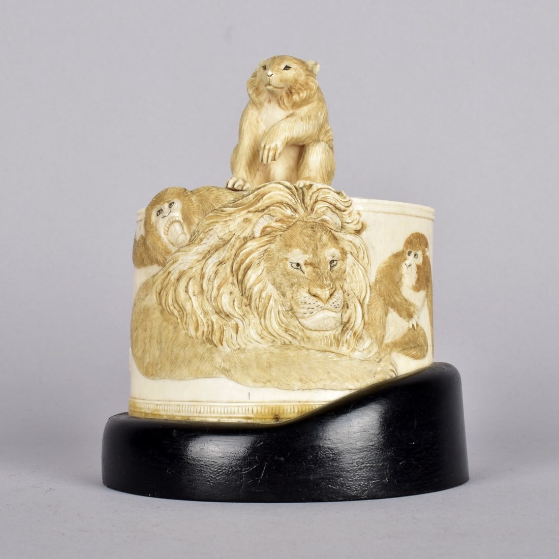 Antique Japanese Carved Box (1 of 6)